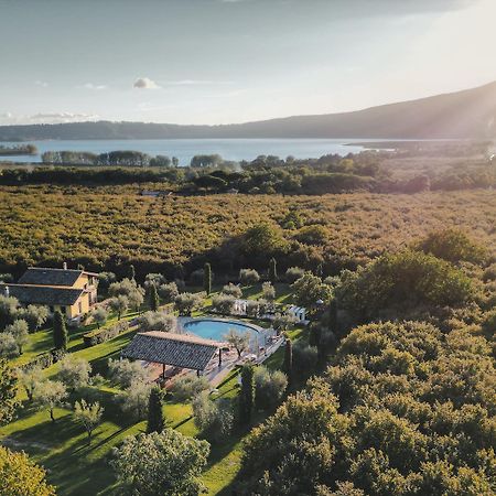 Agriturismo La Valle Di Vico คาปราโรลา ภายนอก รูปภาพ