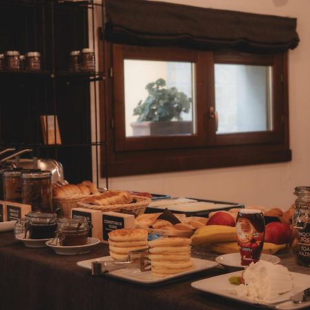 Agriturismo La Valle Di Vico คาปราโรลา ภายนอก รูปภาพ