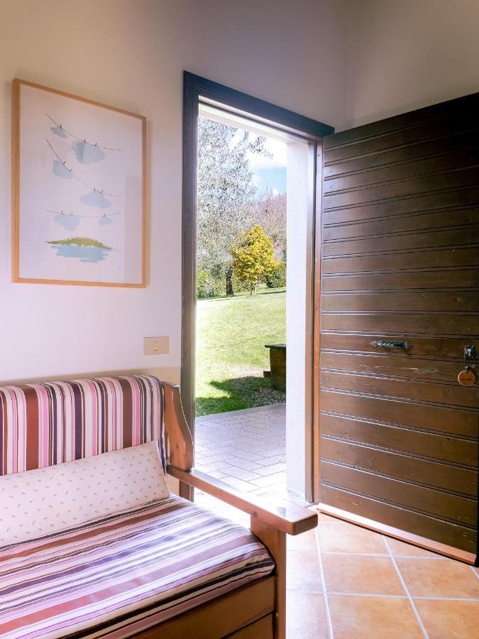 Agriturismo La Valle Di Vico คาปราโรลา ภายนอก รูปภาพ