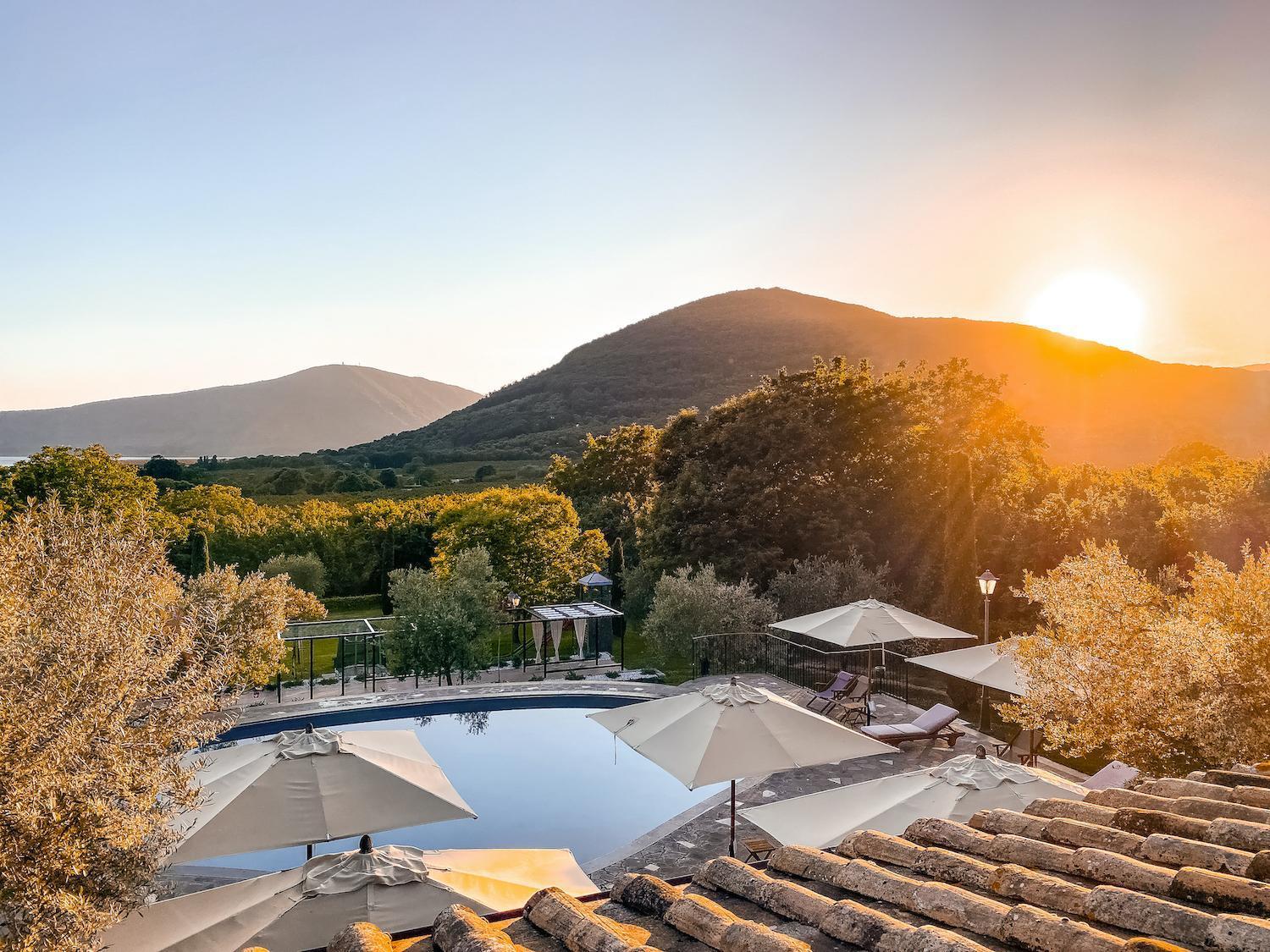 Agriturismo La Valle Di Vico คาปราโรลา ภายนอก รูปภาพ