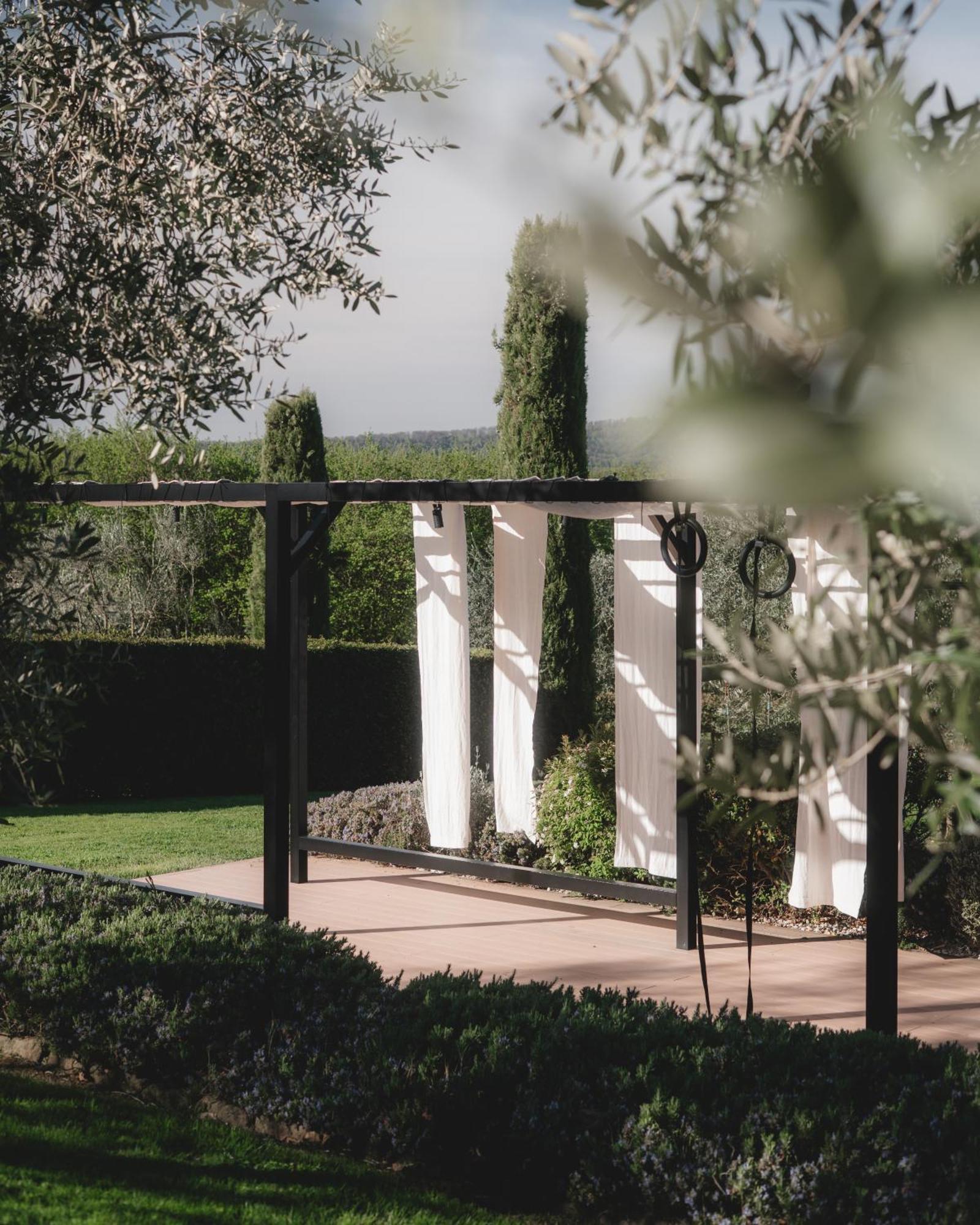 Agriturismo La Valle Di Vico คาปราโรลา ภายนอก รูปภาพ