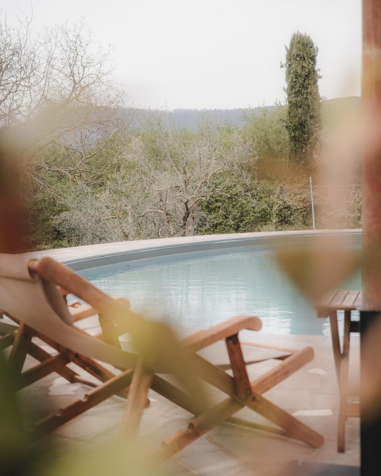 Agriturismo La Valle Di Vico คาปราโรลา ภายนอก รูปภาพ