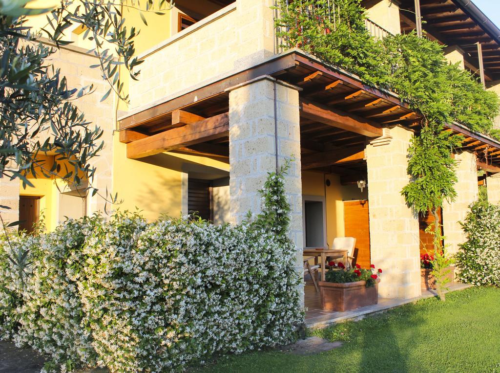 Agriturismo La Valle Di Vico คาปราโรลา ภายนอก รูปภาพ